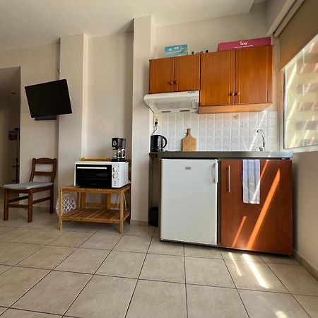 Artemis Rooms Two Steps By The Sea Platanés Exterior foto
